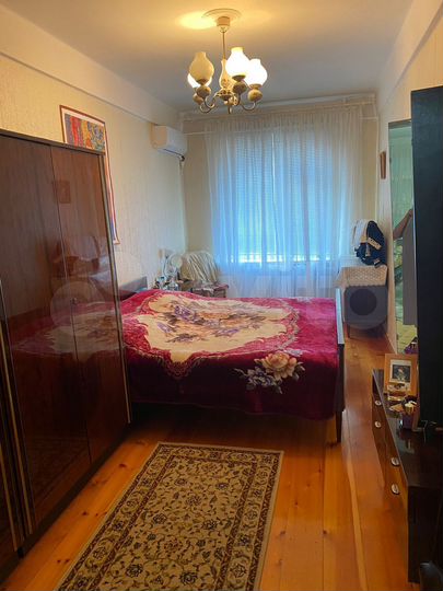4-к. квартира, 96 м², 2/5 эт.