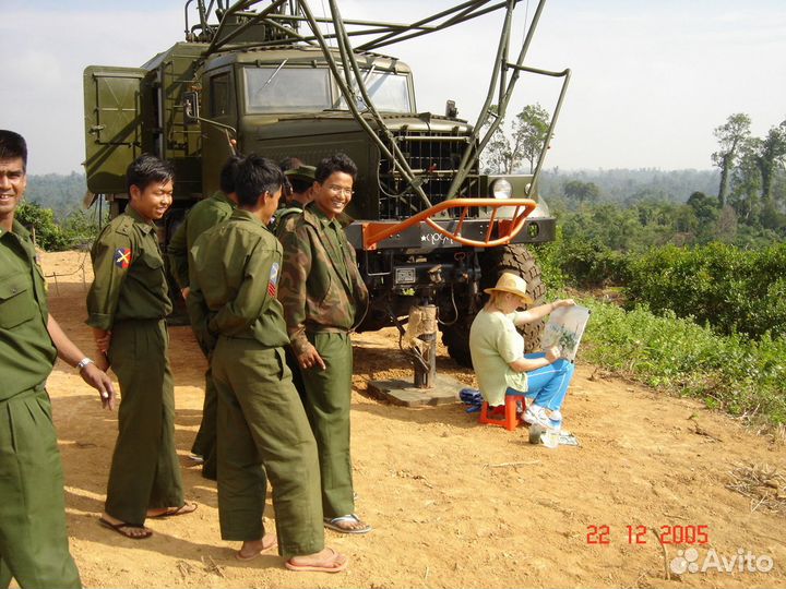 423 Прогулочные лодки Балаклавы Анны Давыдченко