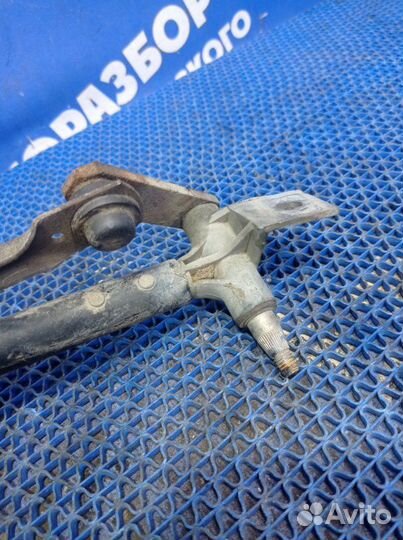 Трапеция дворников Audi 80 седан 1990