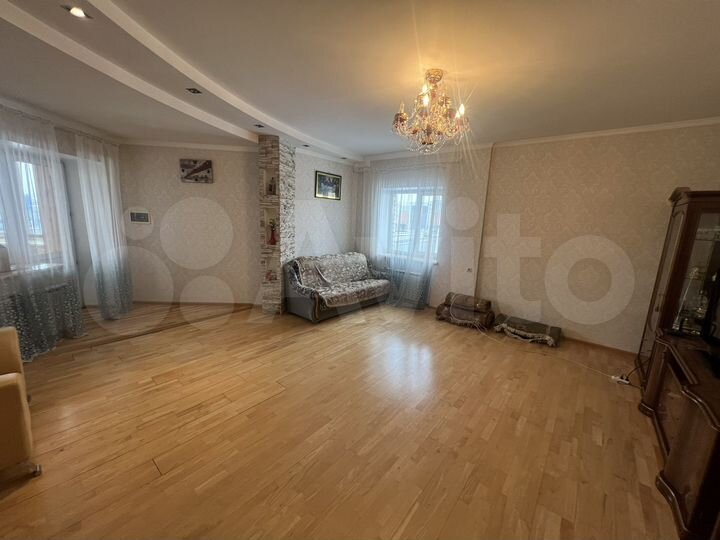 3-к. квартира, 115 м², 4/15 эт.