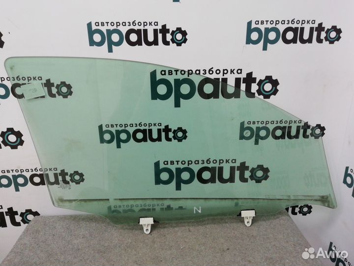 Стекло двери переднее левое 80301JD000 Nissan