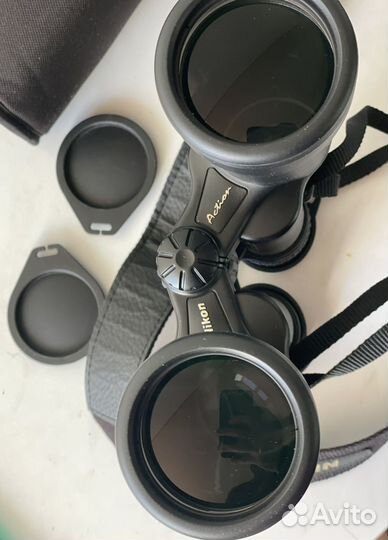 Бинокль Nikon Action