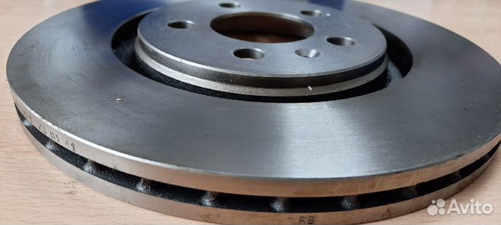 Диск тормозной передний Фольксваген Гольф/Пассат