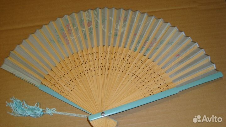 Веер. Бумага. Дерево. Китай