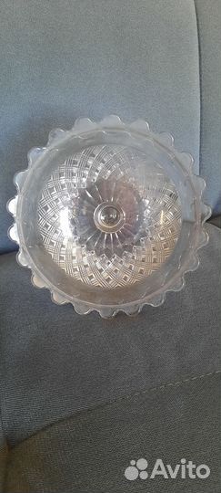 Ваза для фруктов на ножке