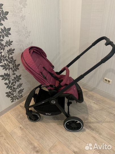 Коляска 2 в 1 в идеальном состоянии