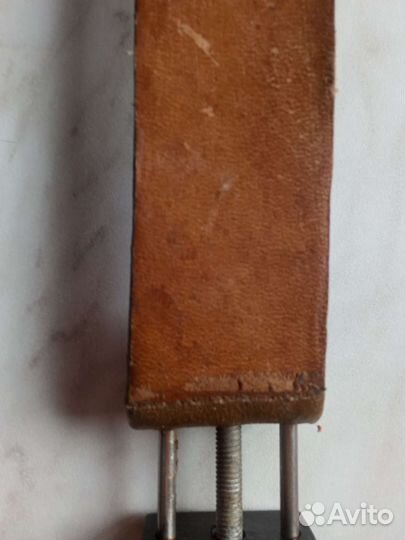 Приспособление для заточки опасных бритв