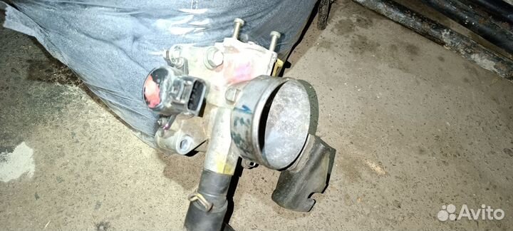 Двигатель toyota avensis 1.8 1zz-fe по частям