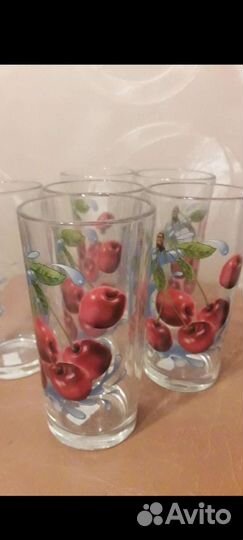 Набор новых стаканов