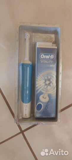 Зубная щетка Oral B
