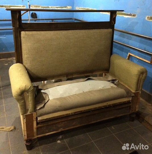 Сталинский диван.Перетяжка включена