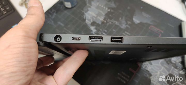 Dell latitude 7390 i7/16/ssd512/FHD12