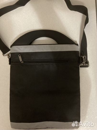 Сумка на ремне новая