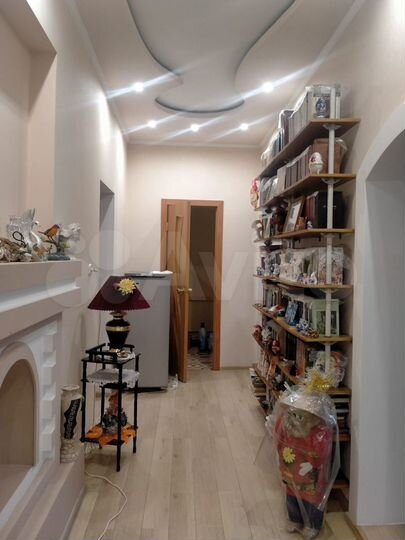 3-к. квартира, 92 м², 1/1 эт.