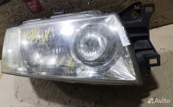 Фара правая xenon Mitsubishi chariot n94w