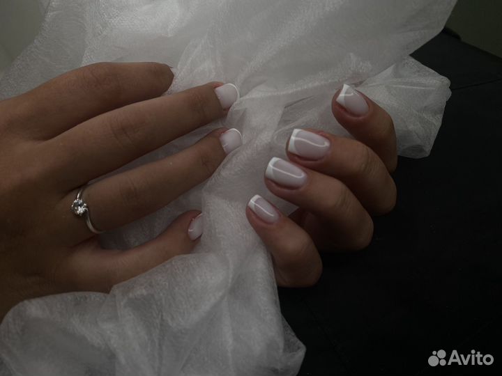 Маникюр и педикюр