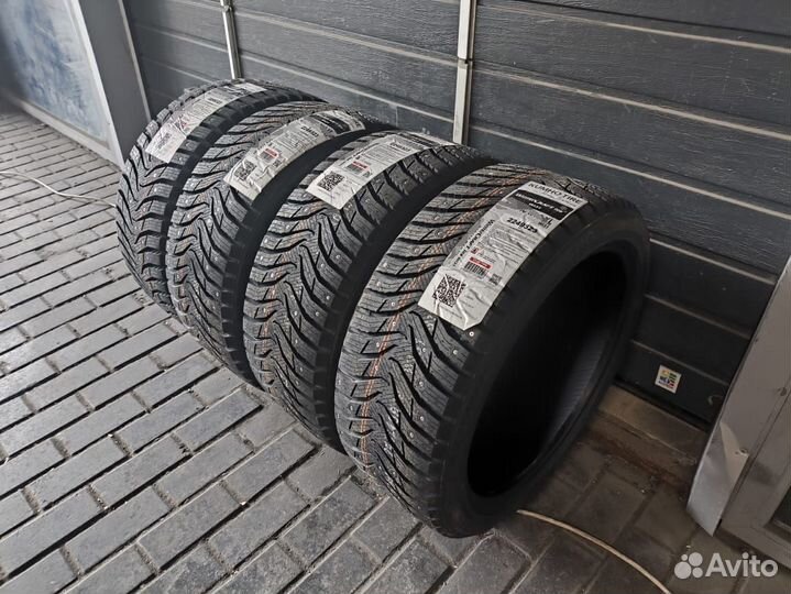 Kumho WinterCraft Ice WI31 225/45 R19