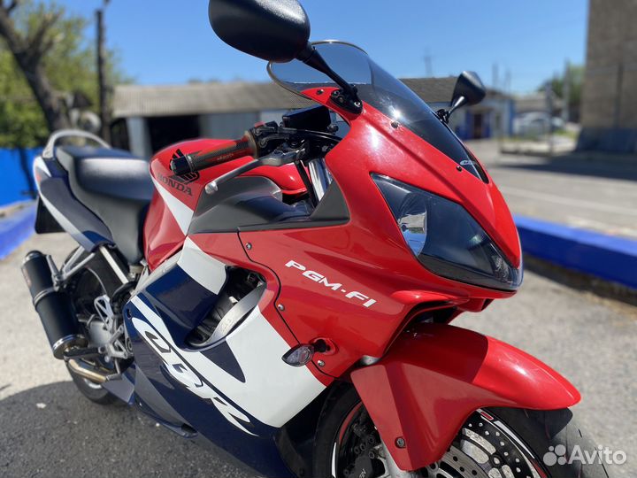 Honda CBR600 F4i
