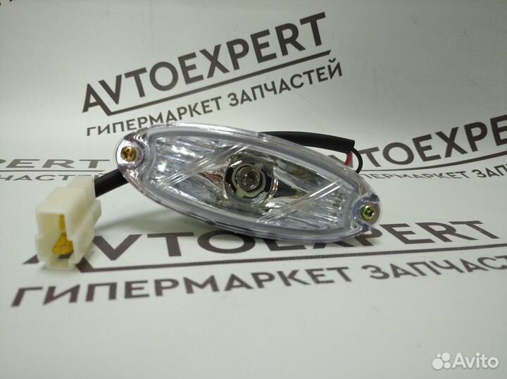 Фонарь верхний передний Хайгер 37E01-31110-AMP