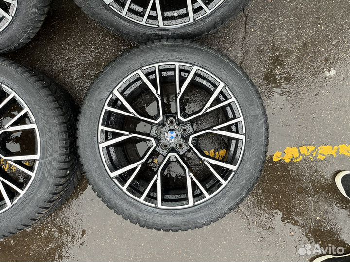 Колеса r21 BMW X7 809m + Nokian Tyres Hakkapeliitta 10p