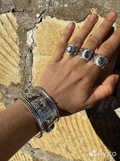 Серебрянные кольца и браслет