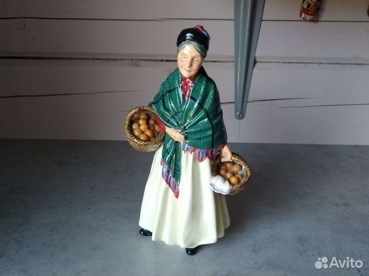 Фарфоровая статуэтка Royal Doulton