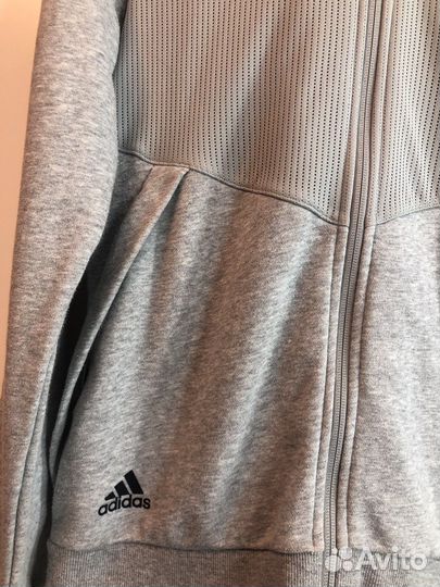 Спортивный костюм adidas