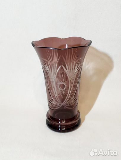 Ваза для цветов. Марганцевое стекло