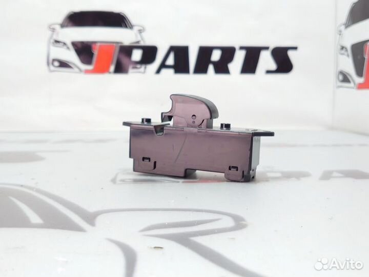 Кнопка стеклоподъемника Mitsubishi Lancer