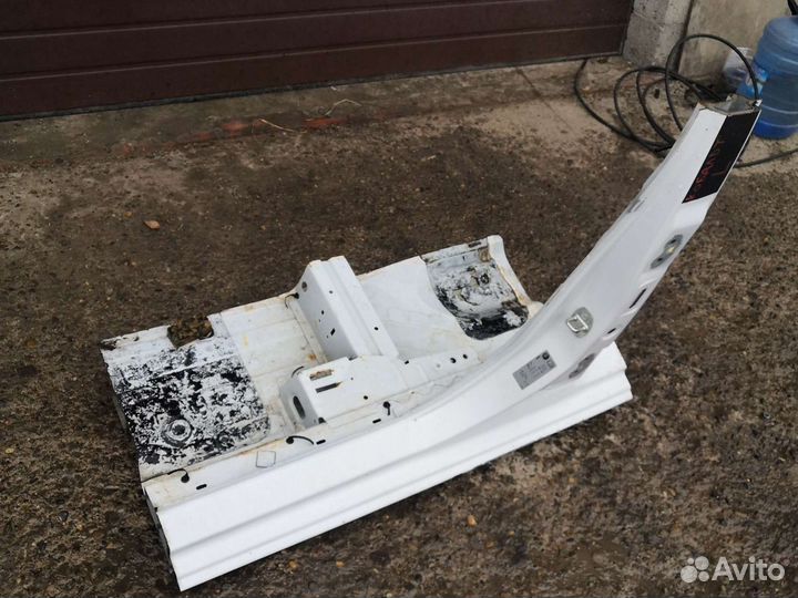 Шевроле Кобальт порог левый со стойкой