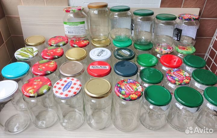 Банки стеклянные. Объемы разные. Сгруппированы
