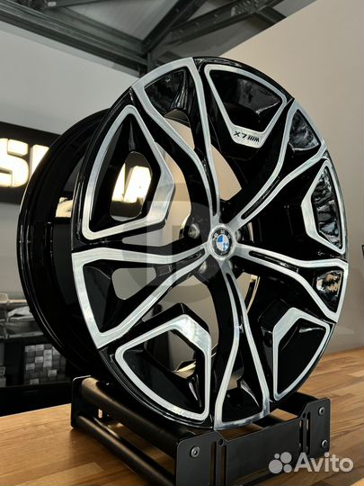 Кованые диски R23 1021m Style на BMW X7 (G07)