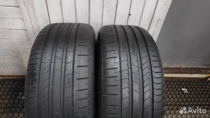 Pirelli P Zero PZ4 275/40 R22 Y