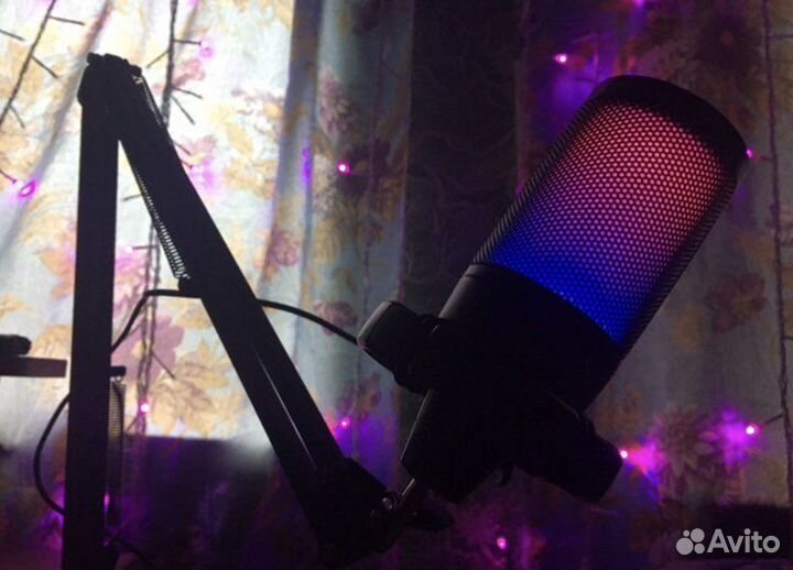 Микрофон с подсветкой, для записи песен и стримов