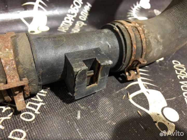 Патрубок охлаждения Nissan Qashqai J10E 1.6 HR16DE