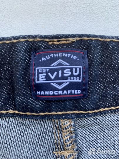 Джинсы evisu