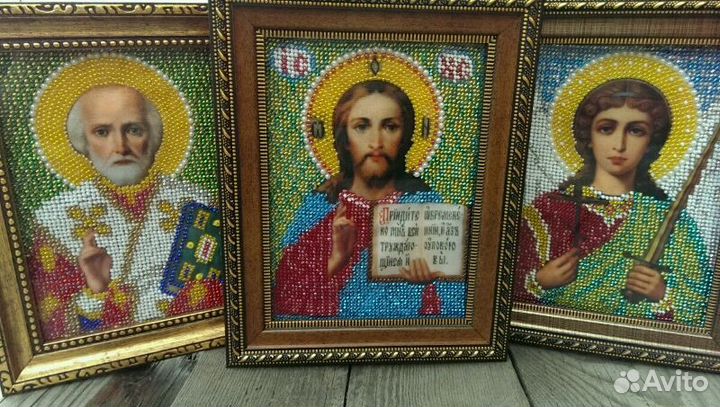 Вышивка икон бисером