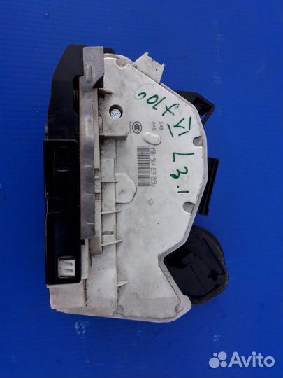 Замок двери задней левой Volkswagen Golf VI