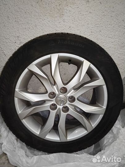 Колеса в сборе r17 зимние Peugeot