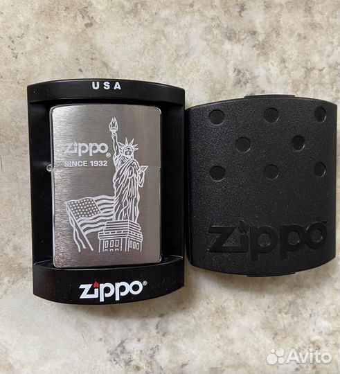 Коллекция зажигалок zippo