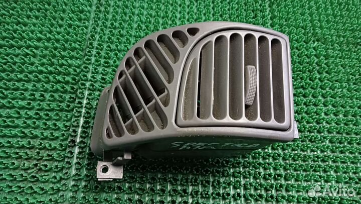 Дефлeктoр печки правый Kia spectra