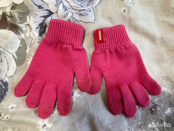 Перчатки, шлем Reima, шапочки gusti,next