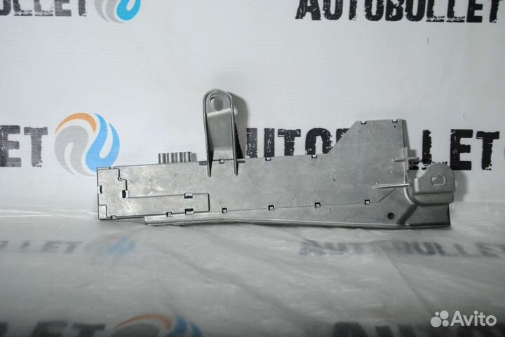 Антенный усилитель Mercedes W211