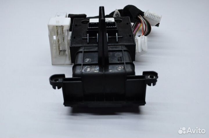 Б/У Блок кнопок Kia-Hyundai 93300D3110 93300D3110