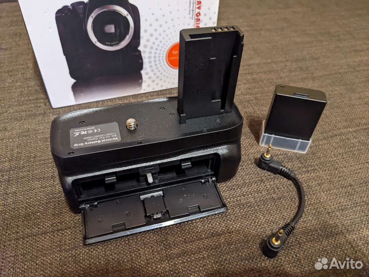 Батарейный блок Canon EOS 2000D, 1100D, 1200D