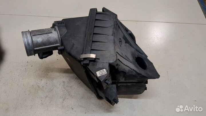 Корпус воздушного фильтра Audi A6 (C5), 2004