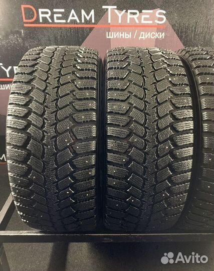 Kumho I'Zen Wis KW19 235/55 R17
