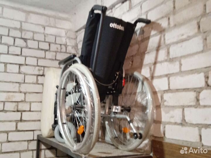 Инвалидная коляска