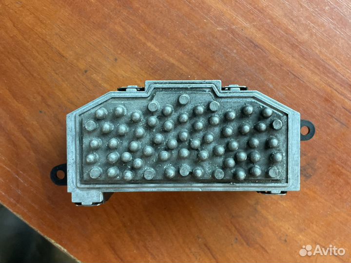 Резистор отопителя Volkswagen Audi delphi