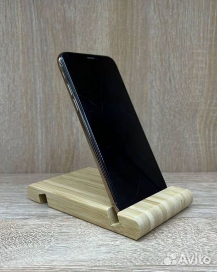 iPhone Xs, 64 ГБ